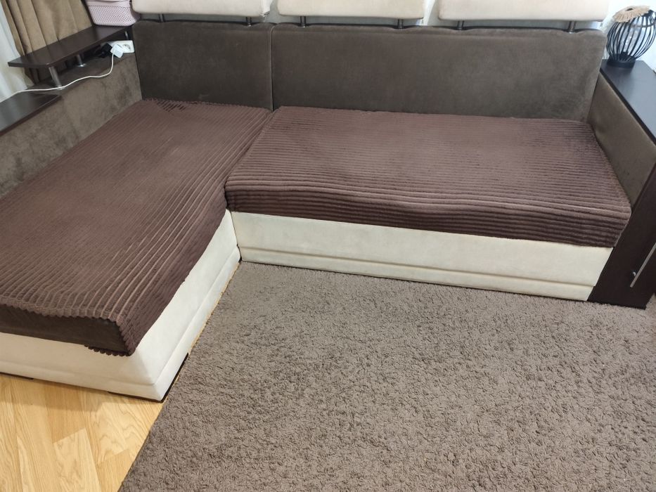 Диван кутовий у хорошому стані