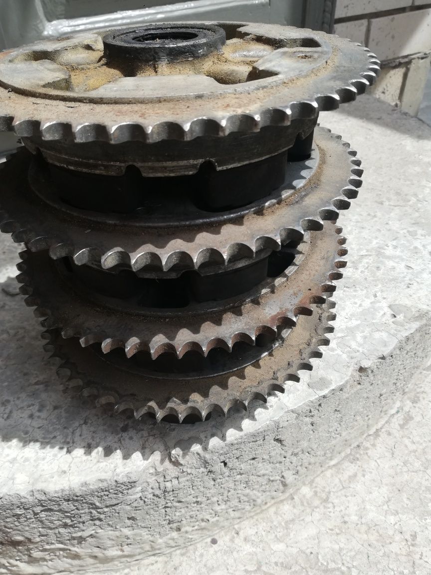 Задняя и передняя ведущие звёзды ява Jawa 634 638
