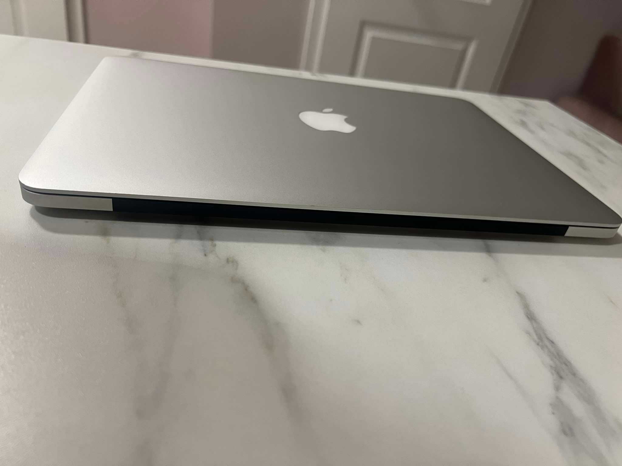 MacBook Pro 2015 | A1502 | 8GB RAM | Intel Core i5