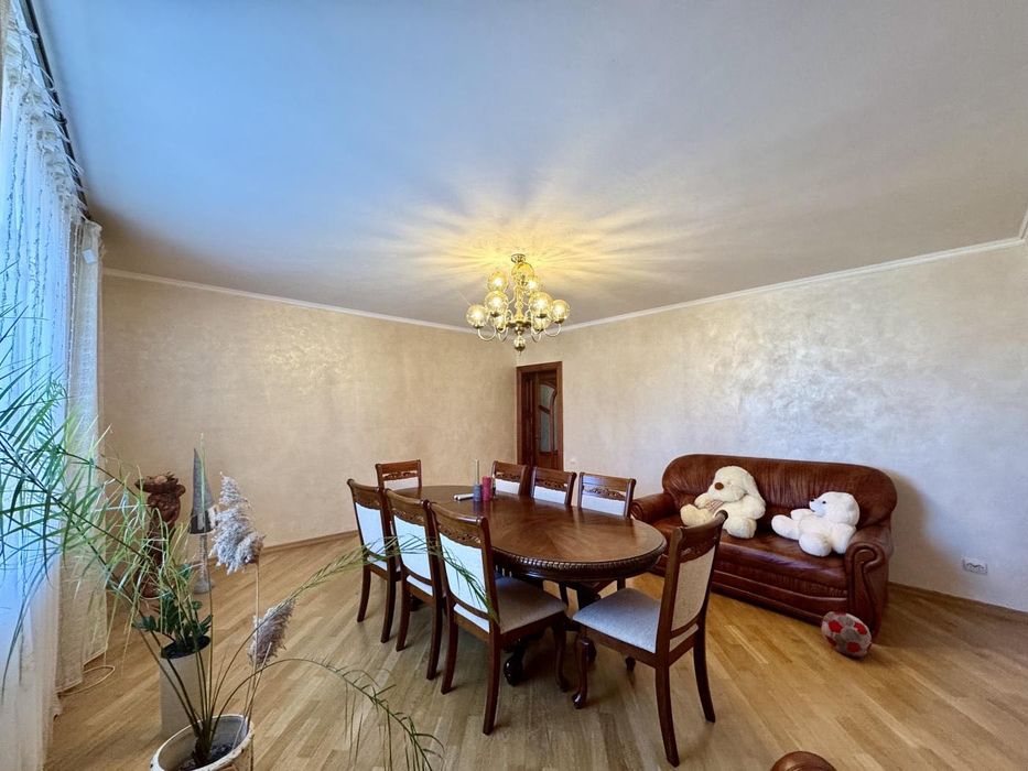 Продається будинок біля Львова!