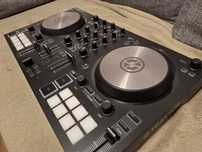 Traktor kontrol S2 mk3 Native Instrument super stan z software!