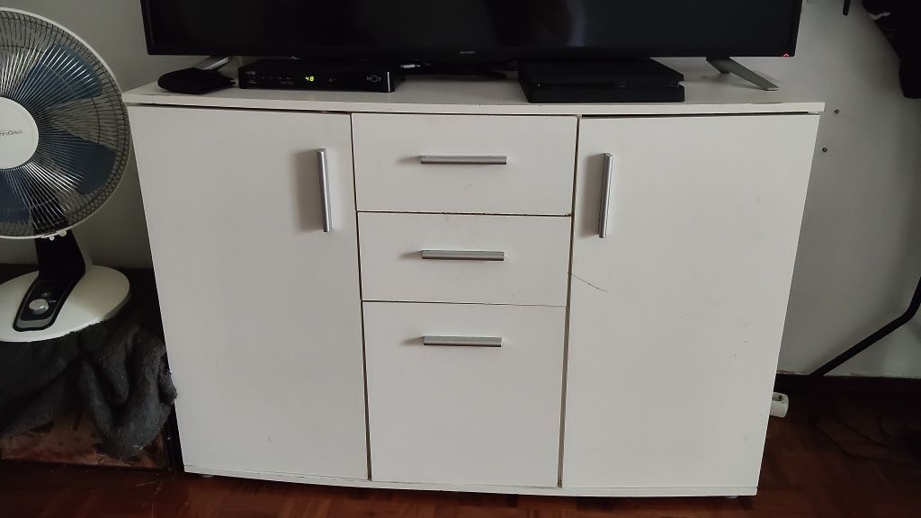 Conjunto quarto de meninos.
