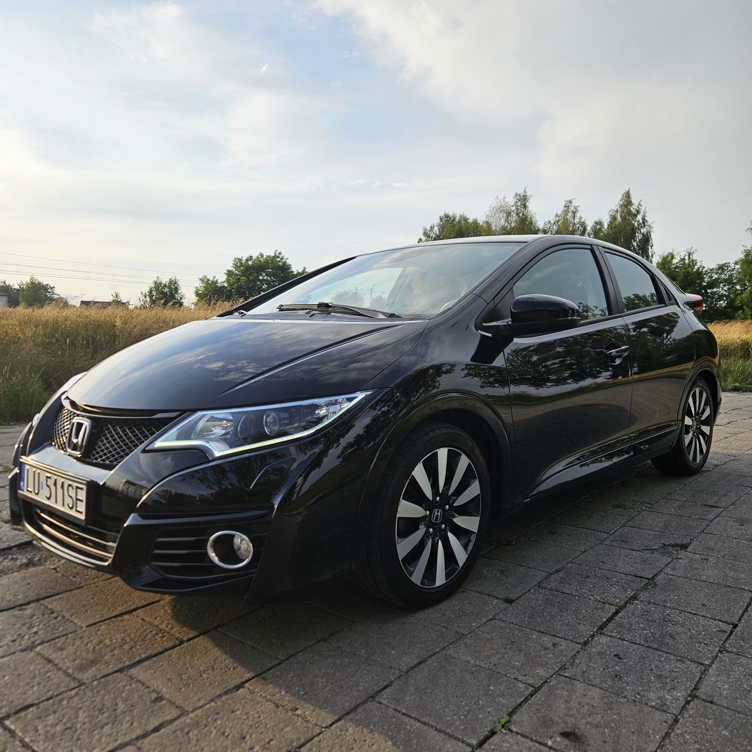 Honda Civic IX pierwszy wlasciciel, niski przebieg, długie opłaty,