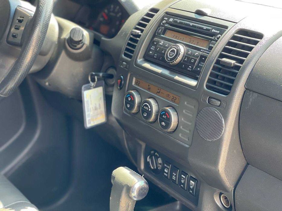 Nissan Navara 2.5 автомат