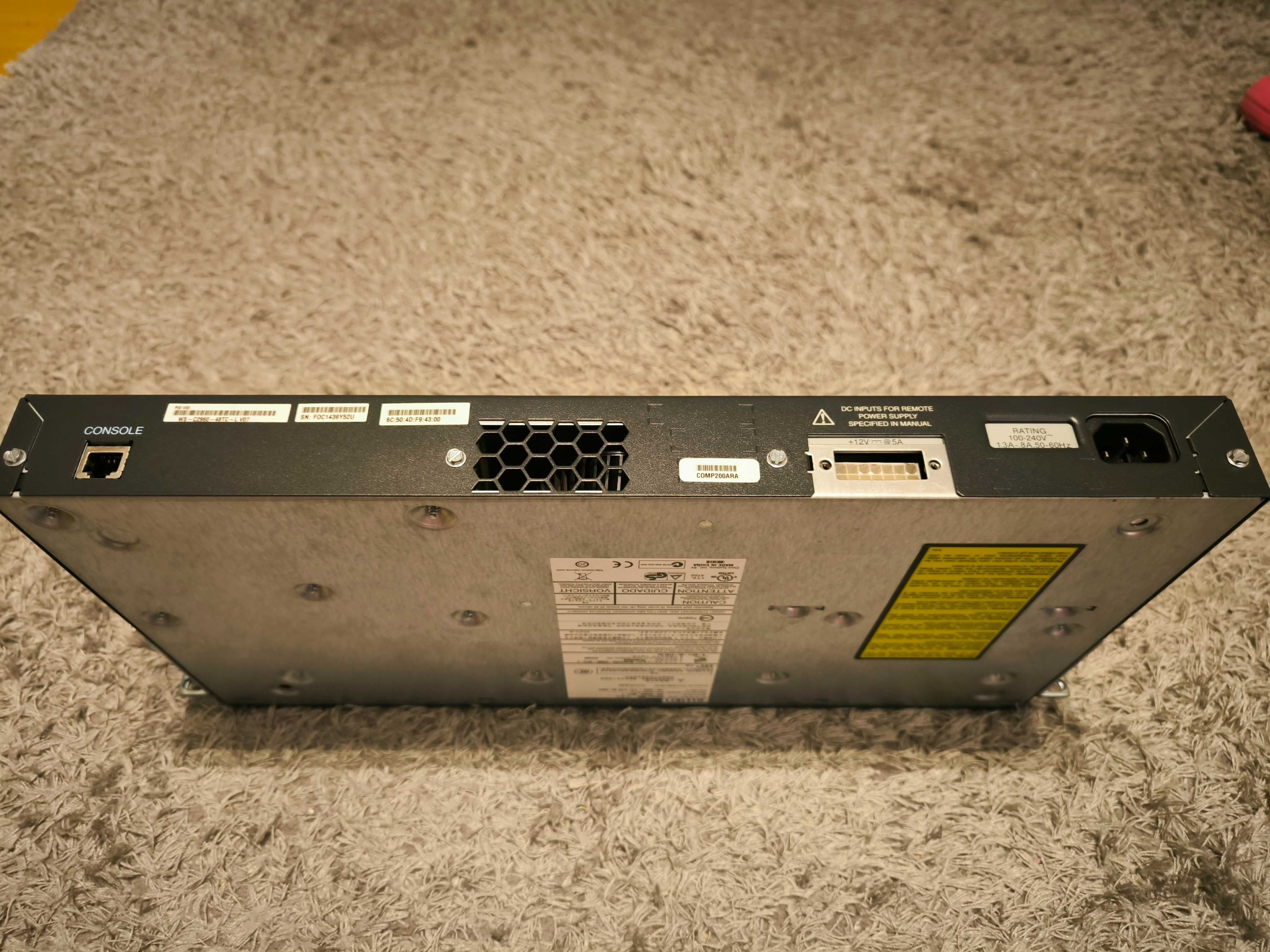 Switch Cisco Catalyst 2960 WS-C2960-48TC-L