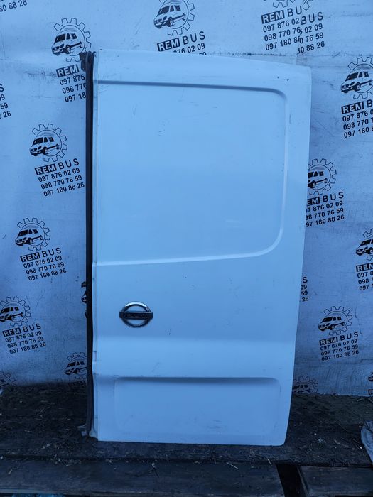 Дверка задня права Renault Traffic Vivaro Primastar 2