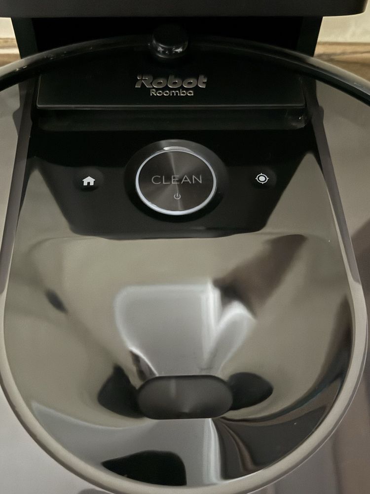 Продам робот-пилосос iRobot Roomba I7