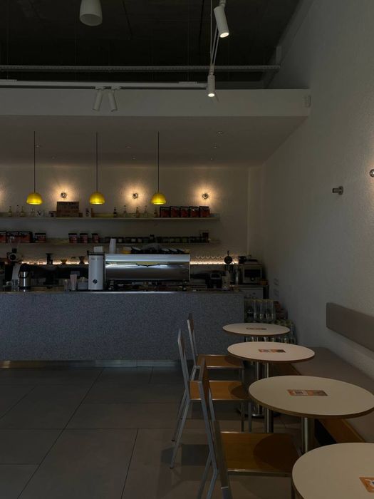 Продається кав’ярня 130 м² з власною кухнею та преміум-обладнанням