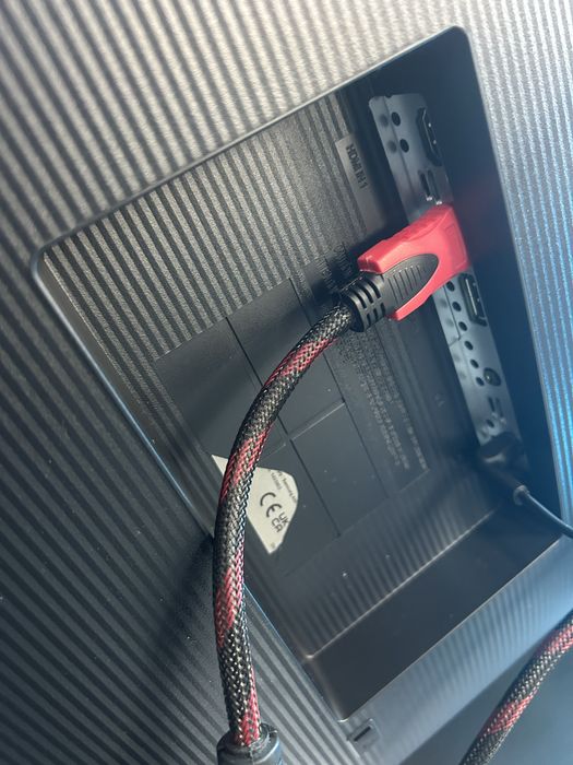 Монітор Samsung U32J590UQU 32" 4K UHD VA-Панель Ідеальний для Контенту