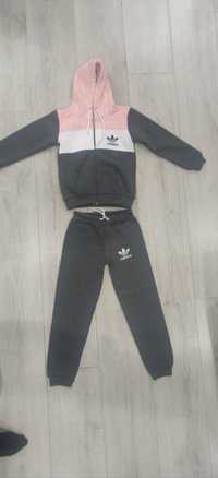 Nowy Dres : Bluza + spodnie dziewczęca adidas 134-140