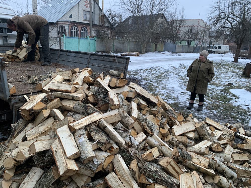 ДРОВА колоті рекомендоване вам дуб акація береза сосна по 2 метри