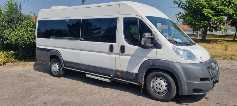 Peugeot Boxer 17 Lugares