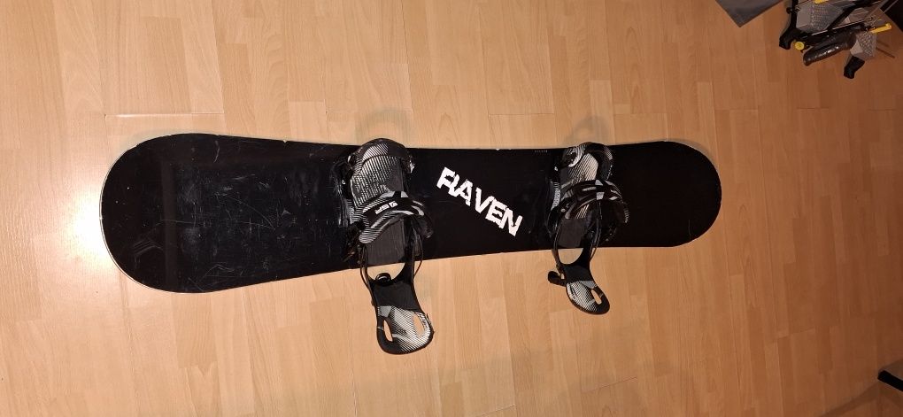 Deska Snowboardowa Raven 152 154 z wiązaniami Sp Fastec rozmiar M