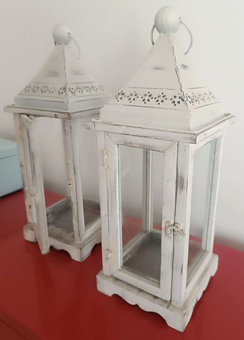 Lanternas rústicas brancas
