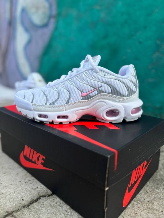 Кросівки, кроссовки Nike Air Max Tn Plus Grey White Black Blue Pink