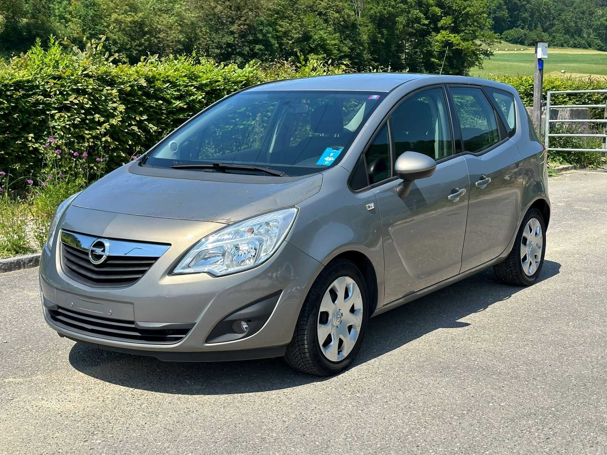 Opel Meriva 1.4turbo po gradobiciu