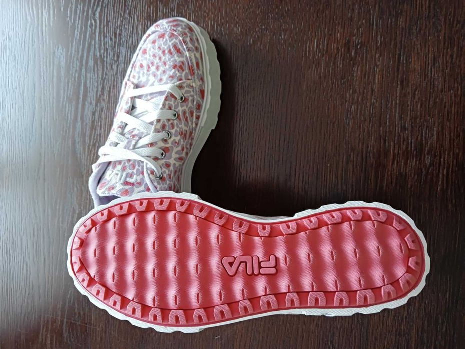 Nowe buty Fila 40