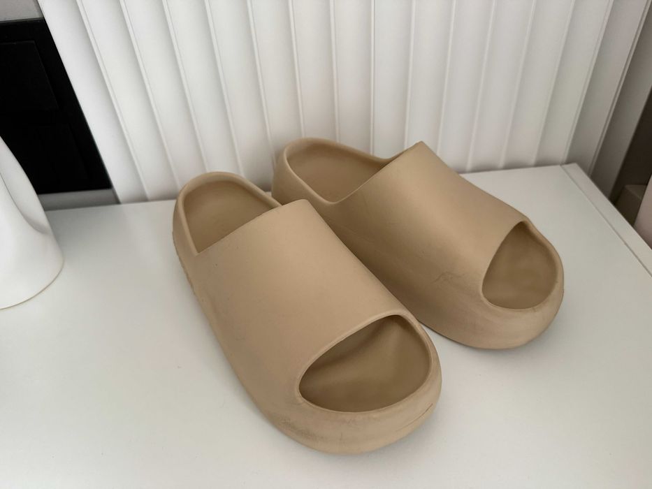 Hunter - Klapki basenowe rozmiar 35/36 beżowe