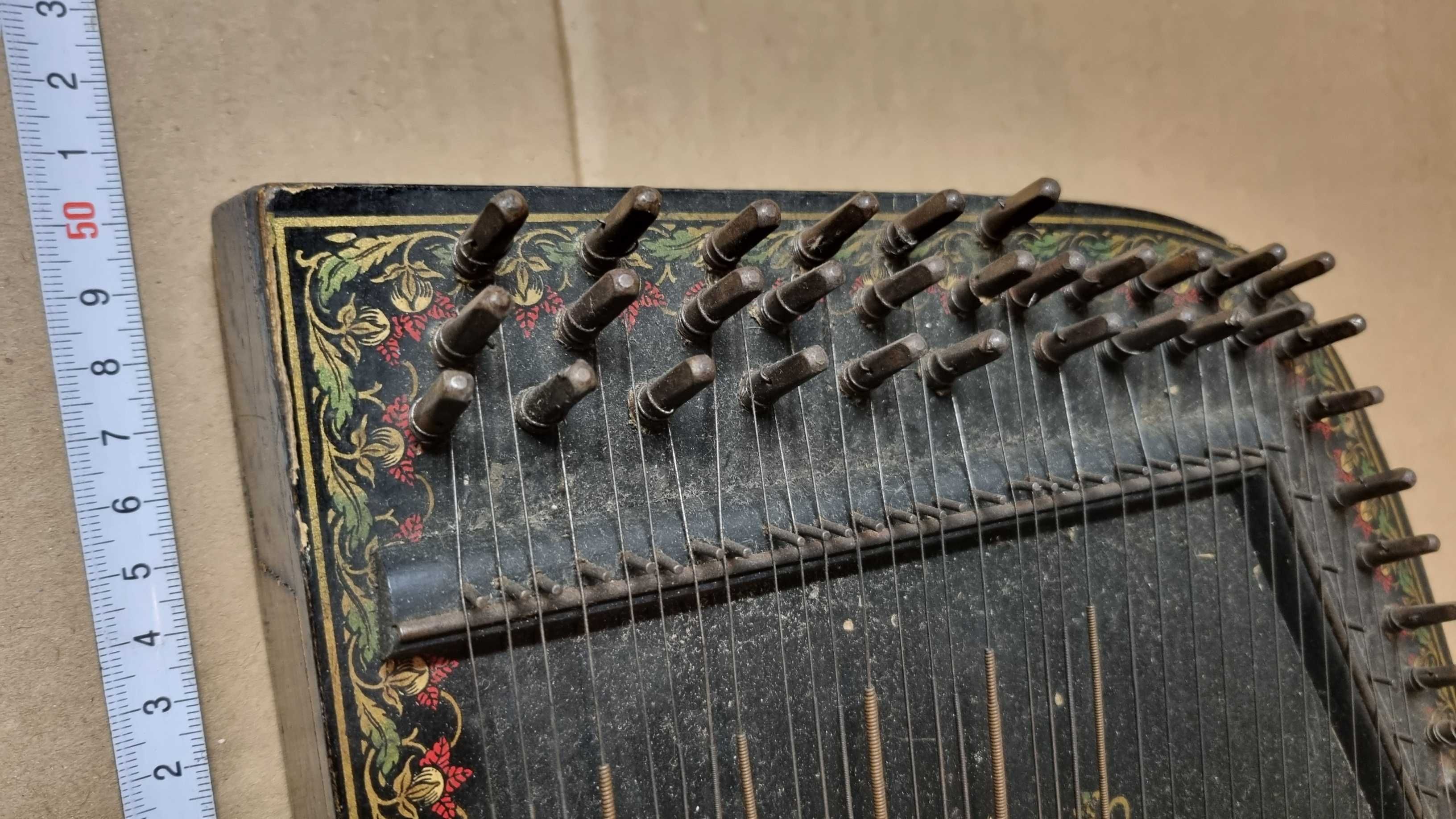 cymbały saksońskie, cytra gitarowa, harfa kolekcjonerska