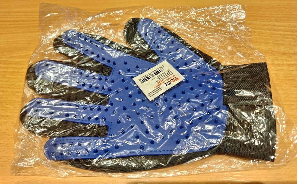 Rękawica do sierści psa, kota