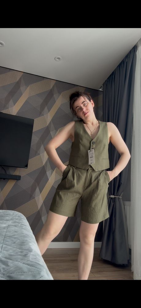 Костюм zara льон шорти жилетка
