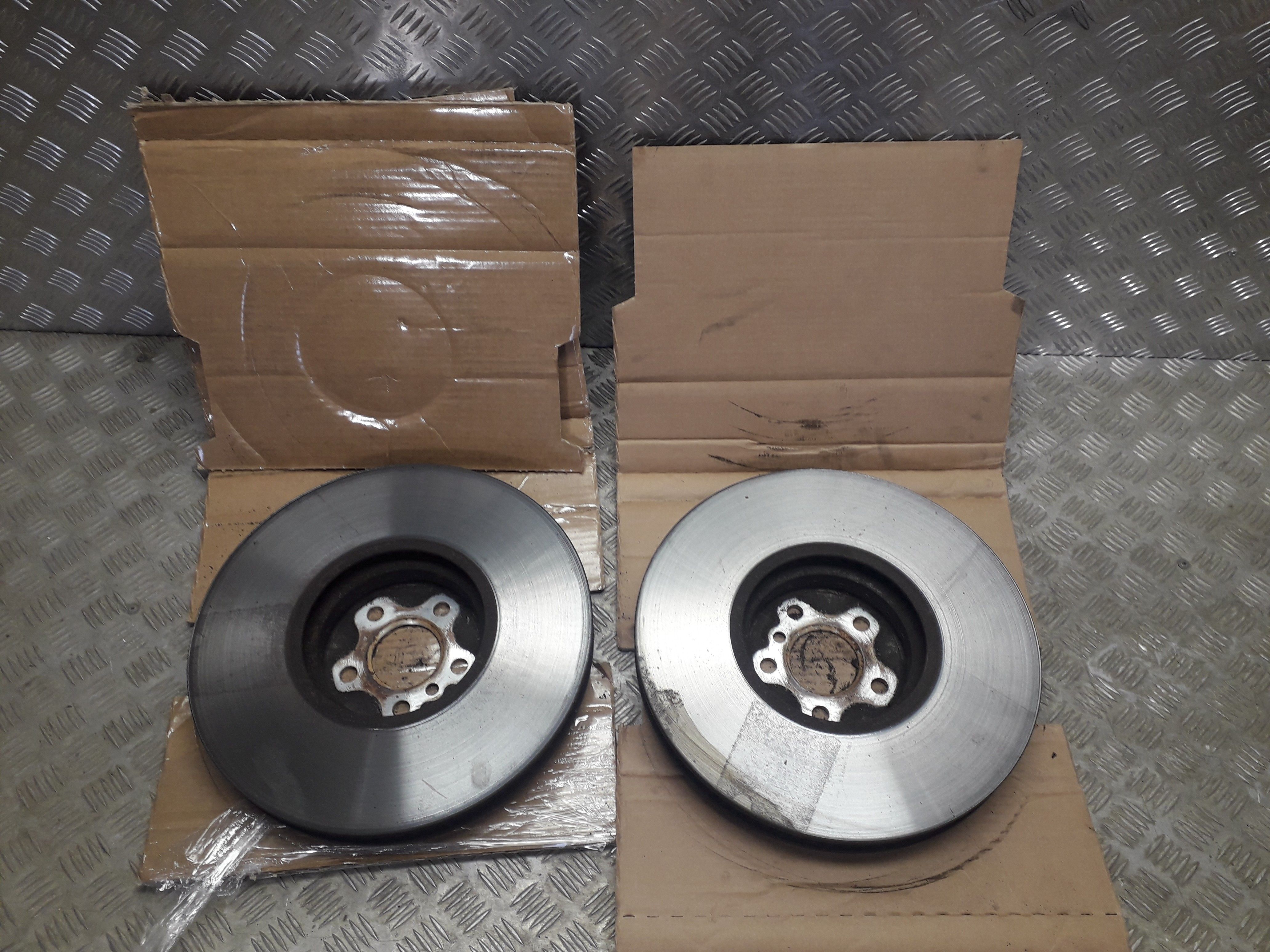 Bmw x5 g05 g11 g30 tarcza hamulcowa przód