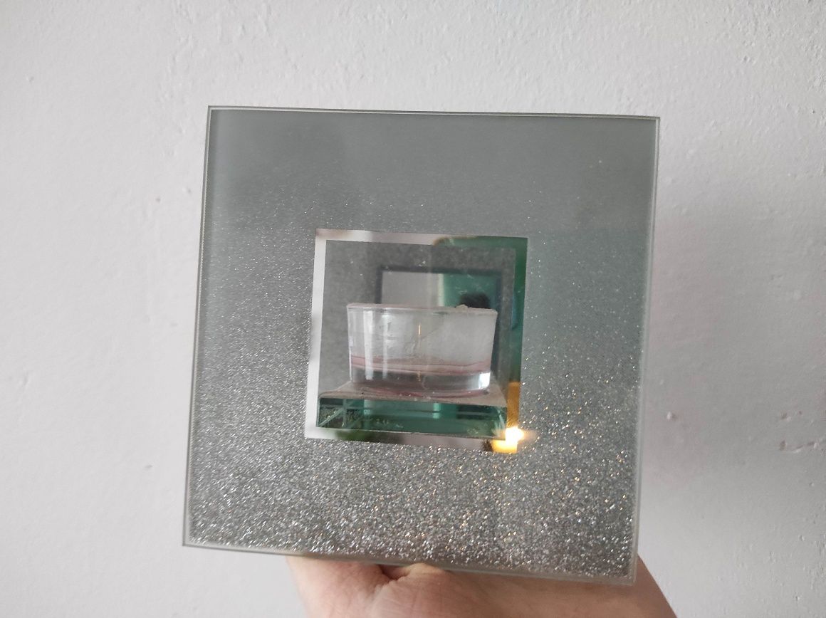 Świecznik srebrny 12x12 cm z lustrem