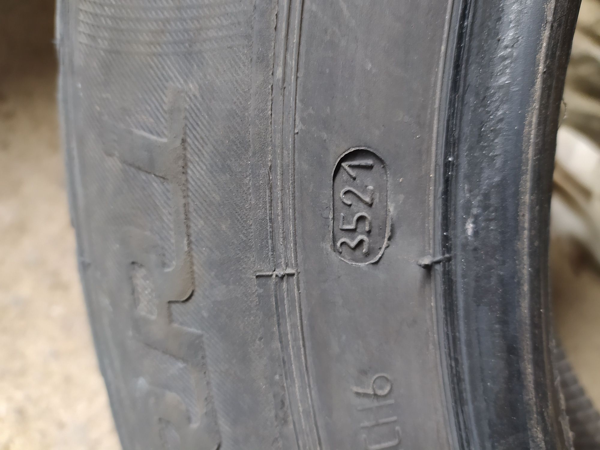 Продам резину 205/60 r16