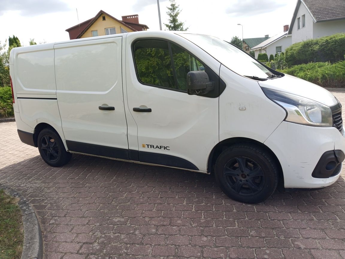 Trafic 2015 1.6 klima NAVI tempomat