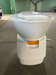 Toaleta chemiczna Dometic CT 4110, uszkodzona