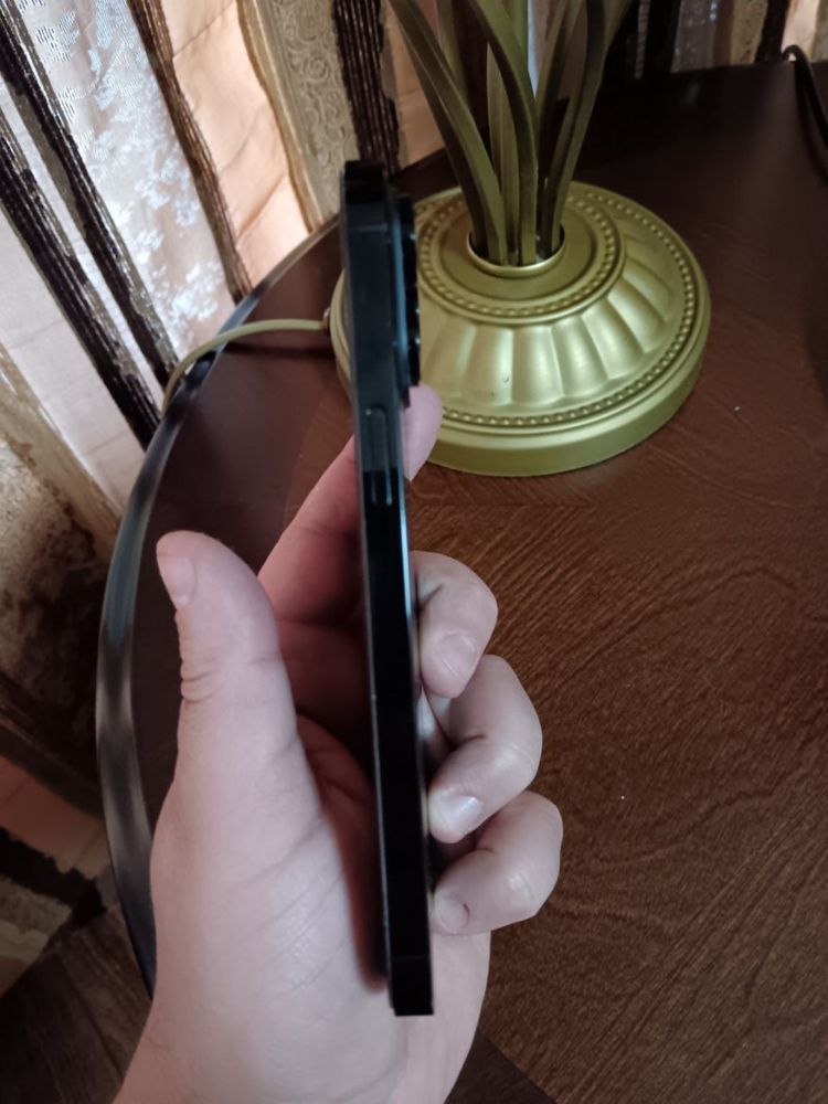 Продам Iphone 14 Pro Max 256