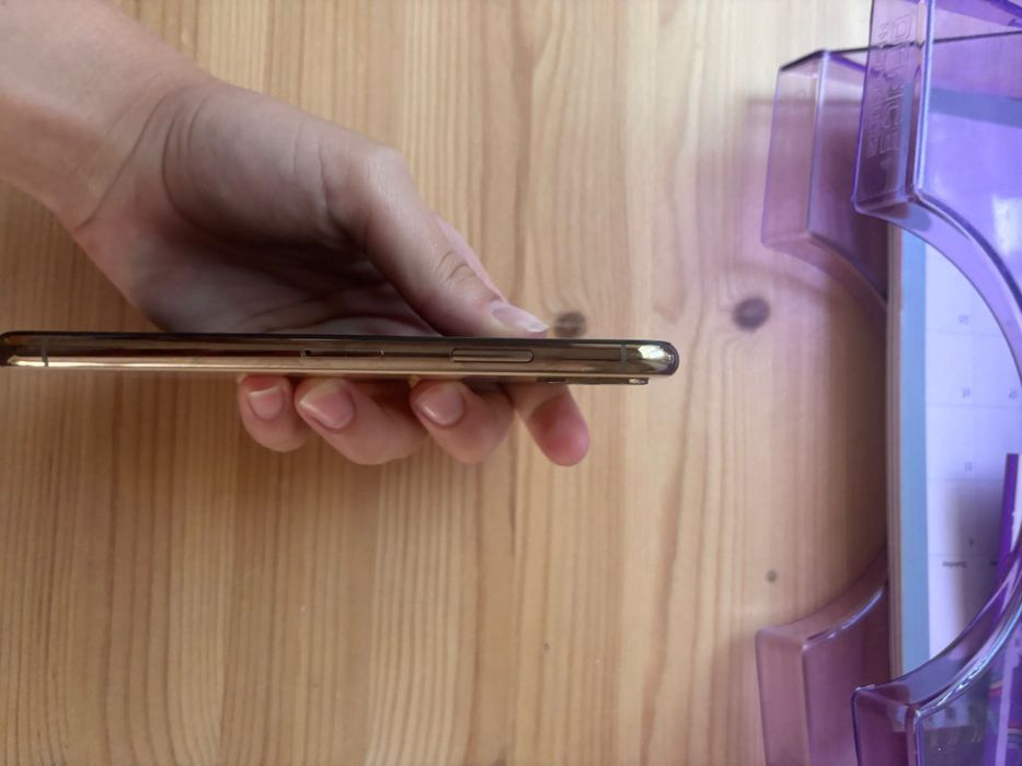 iPhone XS 64GB w stanie idealnym złoty