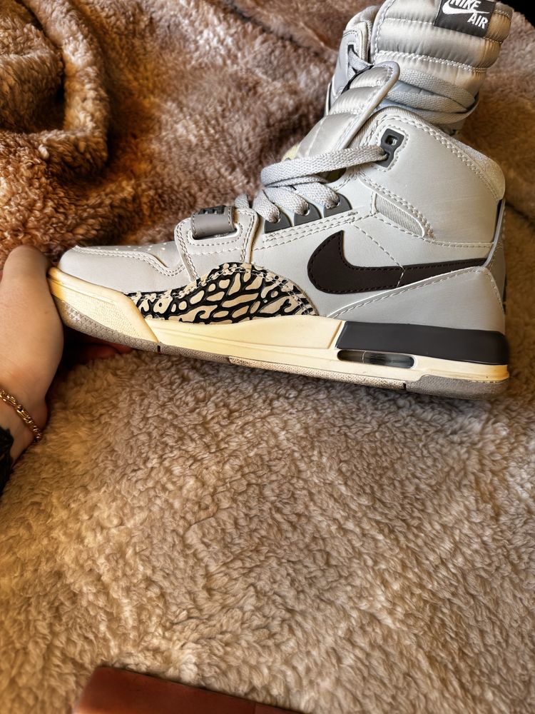 Nike air jordan