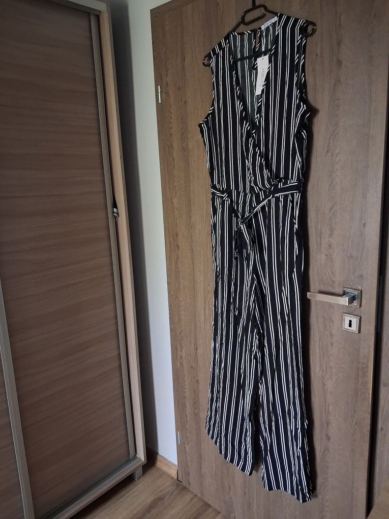 Kombinezon w paski
