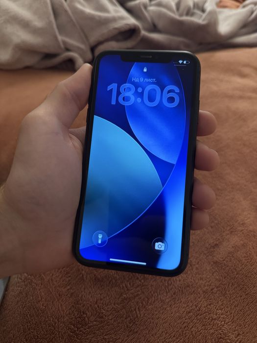 Apple iPhone 11 64GB (Black)