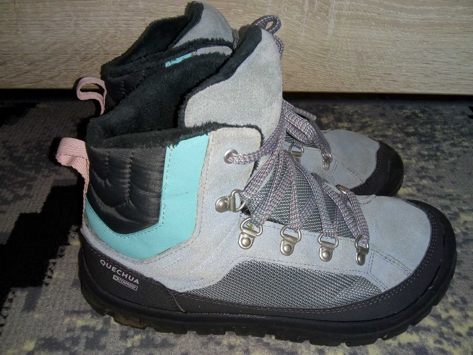 Buty dziecięce Quechua Waterproof r. 34 wkl.22,5 stan bardzo dobry