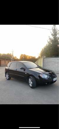 Продам автомобиль Kia cerato 2005 1.6