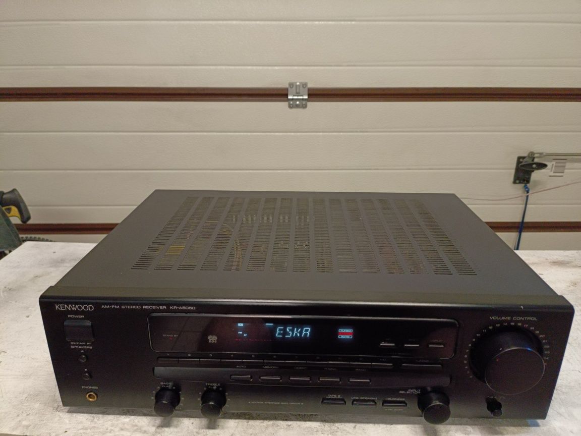 Amplituner KENWOOD KR-A5050. 105 wat