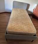 Cama de solteiro com colchao e estrado