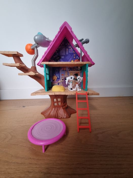 Disney Ulica Dalmatyńczyków 101 delmatyńczyków Domek na drzewie Dylana