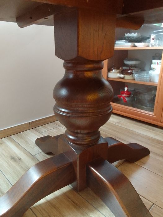 Stół dębowy z Francji