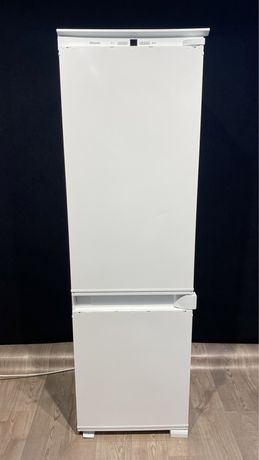 Холодильник з морозильною камерою Miele KDN 37132 iD А+++
