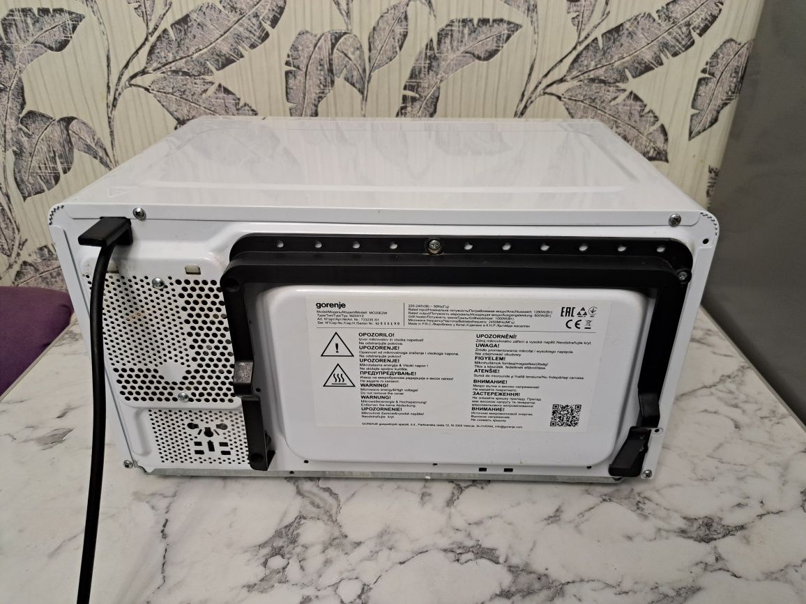 Микроволновка Gorenge  800w