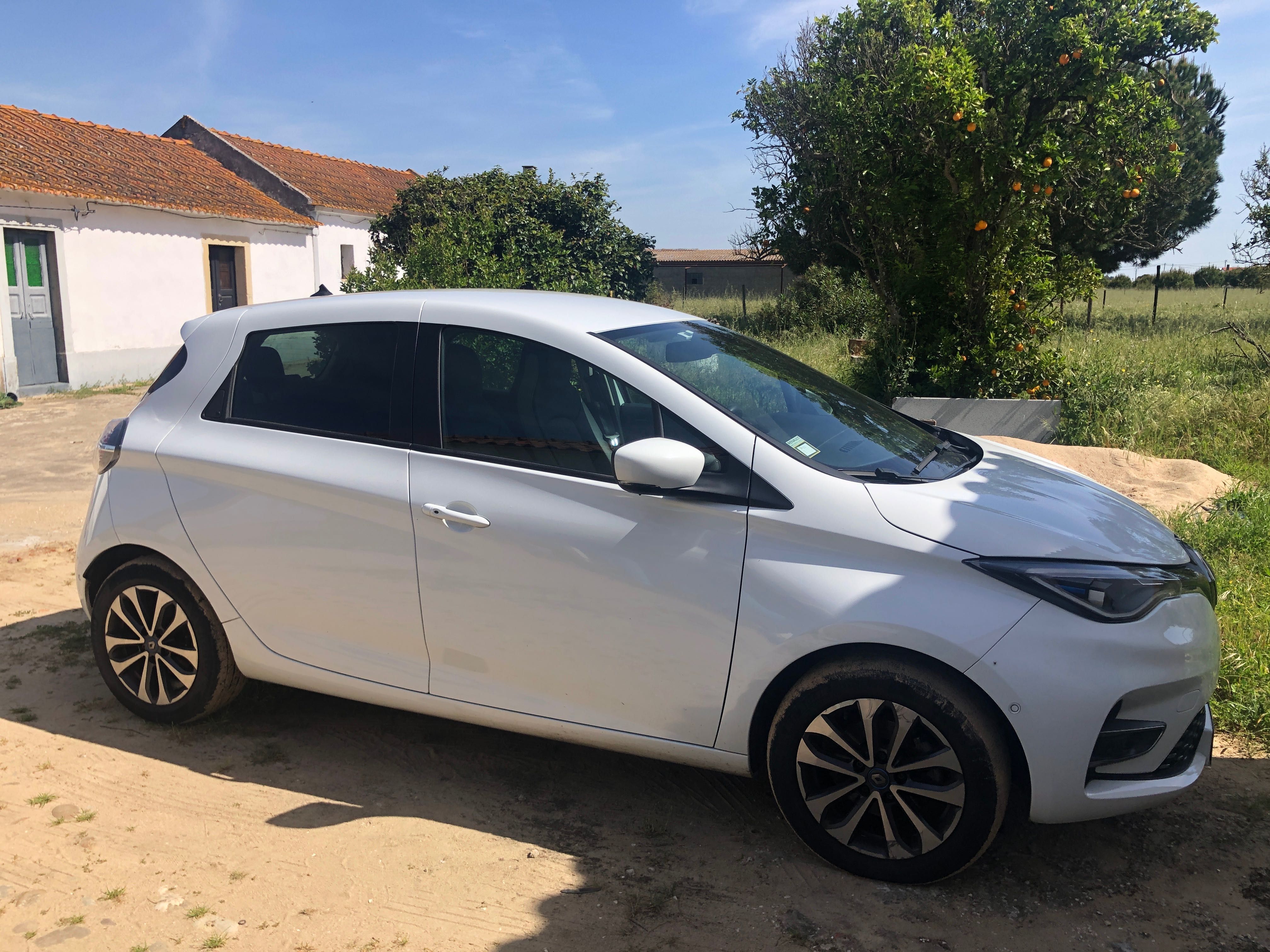 Renault Zoe 50 r110 Versão INTENSE FULL EXTRAS (c/ bateria própria)