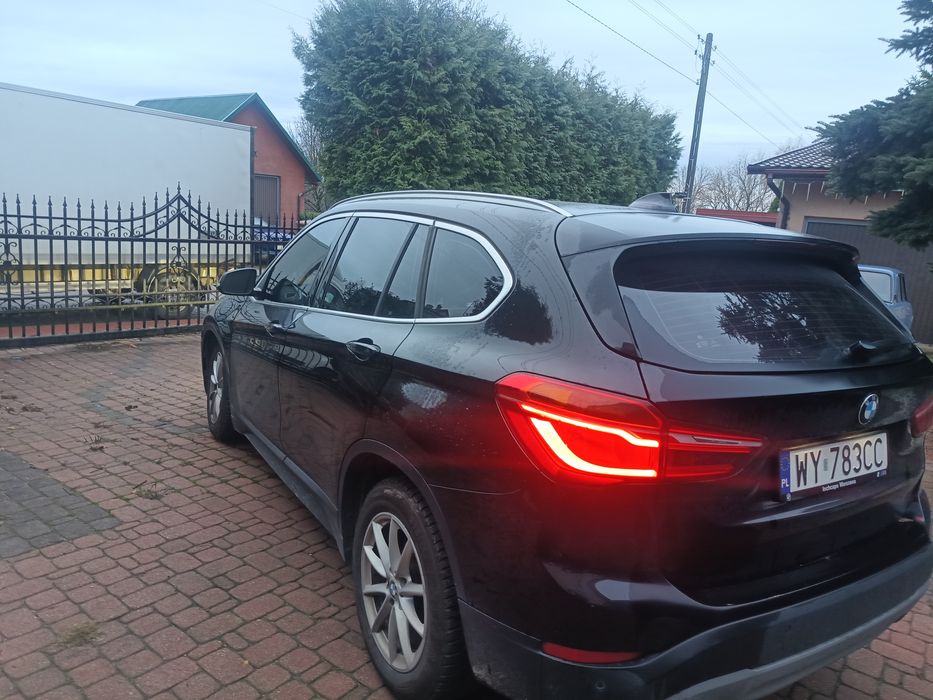 Sprzedam BMW X1 1.5 bezyna