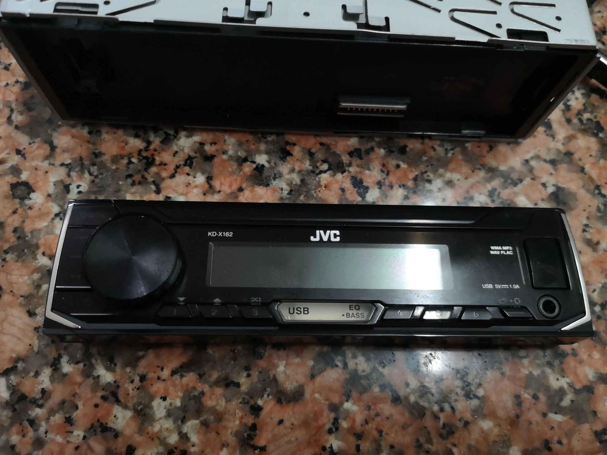 Radio JVC KD-X162