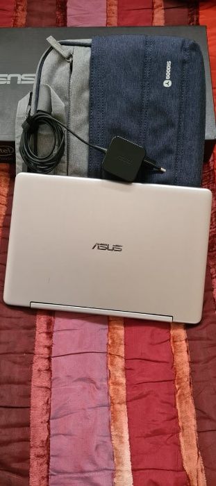 Computador ASUS Transformer Book Flip TP200S com bolsa