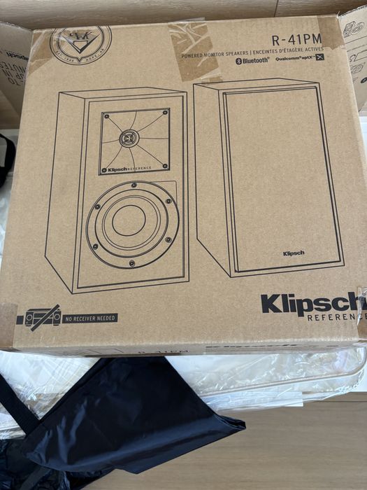 Активные полочные колонки Klipsch Reference R-41PM Black