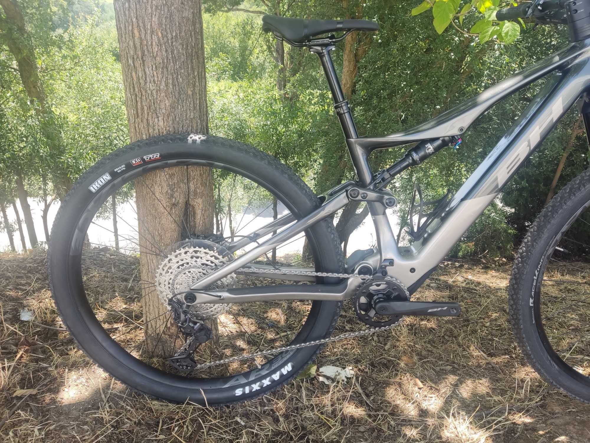 Bh ilynx race carbon 7.7 de exposição