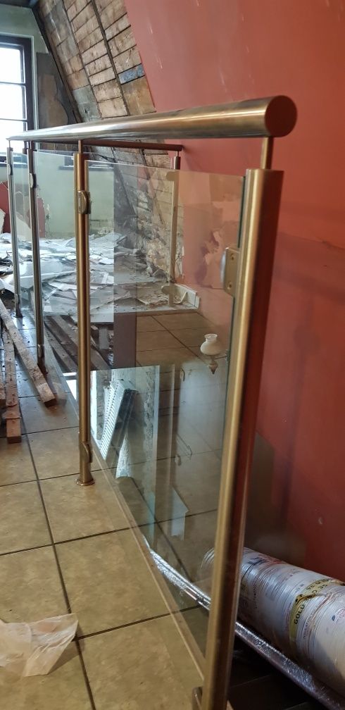 Balustrada w kształcie litery l plus porecze 3szt..L ..poręcze
